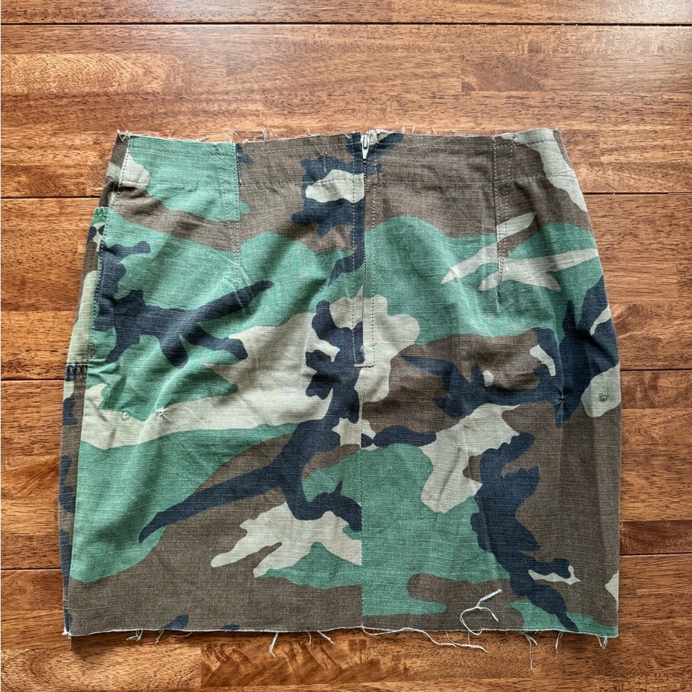 Kendall & Kylie Camouflage Skirt